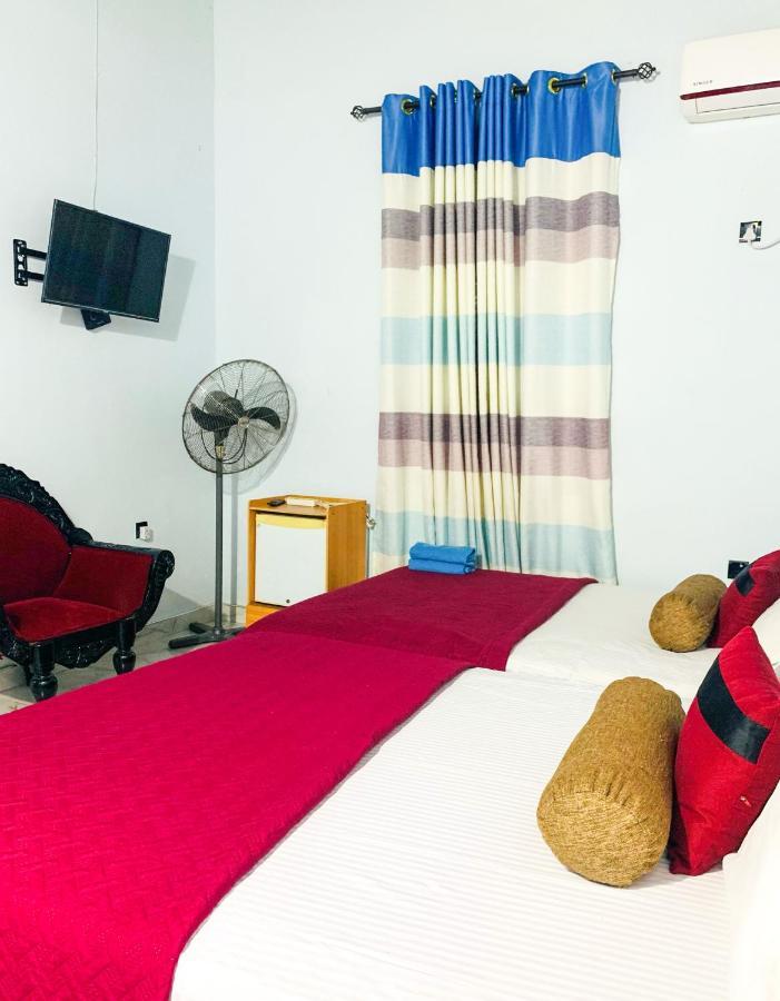 Marathona Tourist Resort - Anuradhapura Luaran gambar
