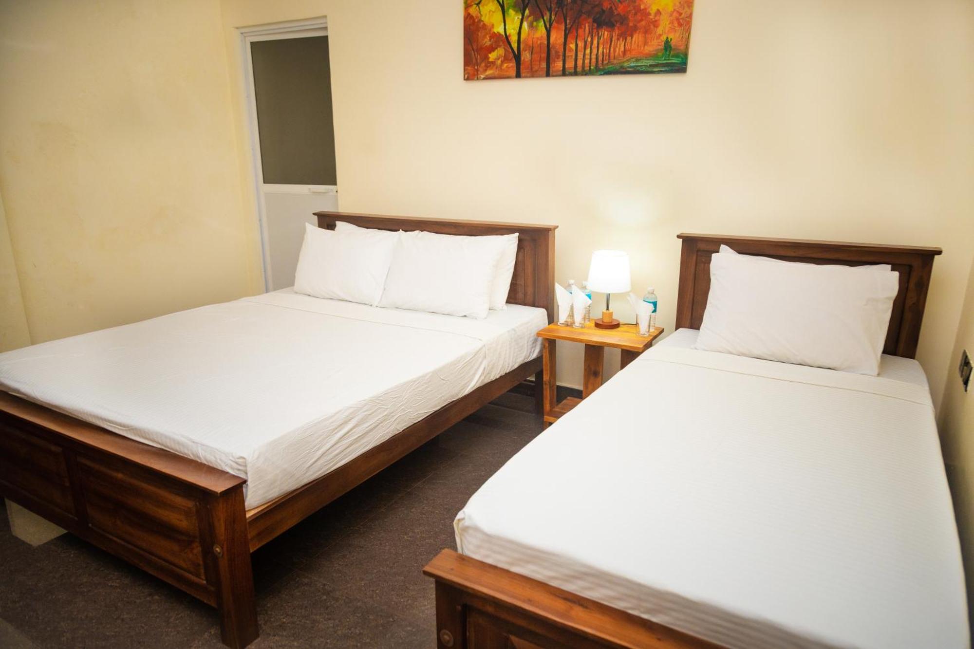 Marathona Tourist Resort - Anuradhapura Luaran gambar